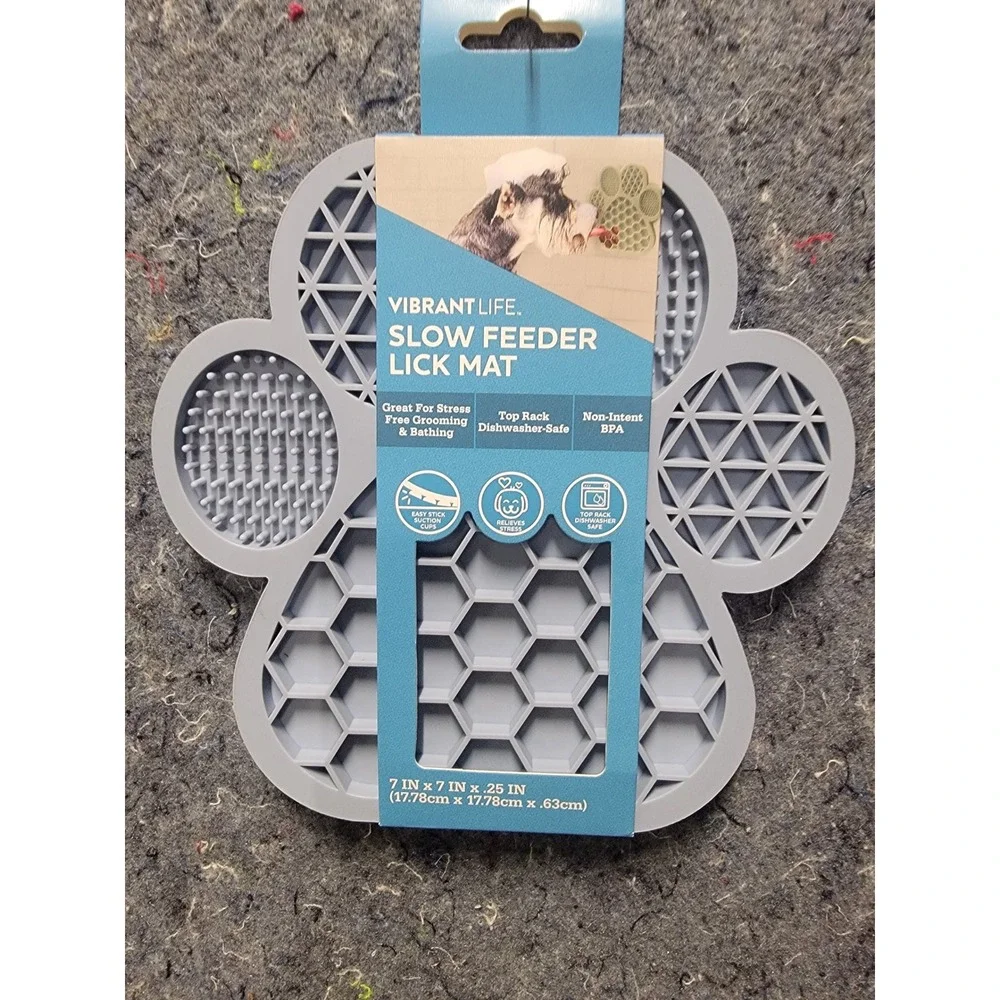 Vibrant Life‎ Slow Feeder Lick Blue Mat w/suction cups on the Back